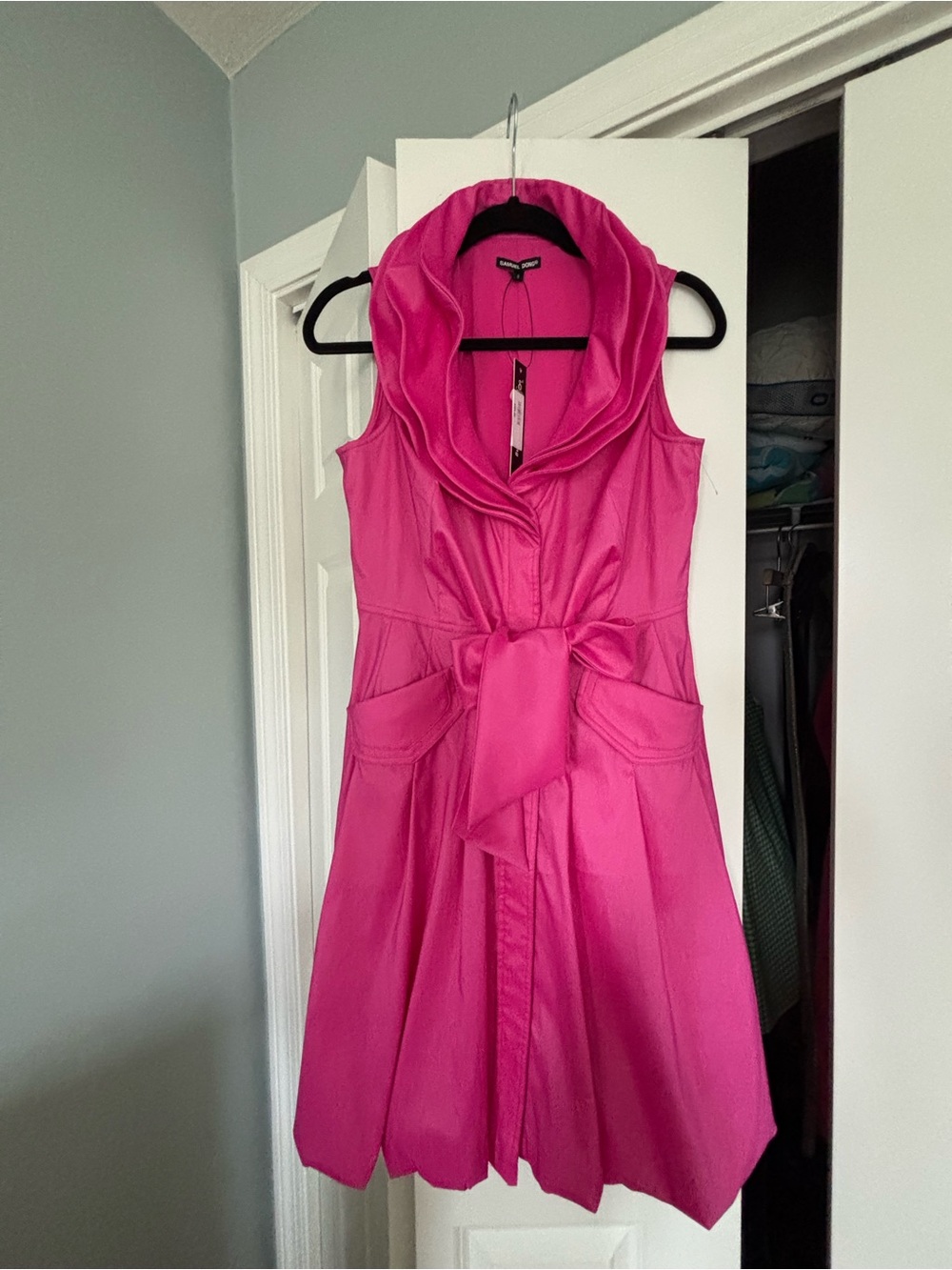 Samuel Dong Fuchsia Sleeveless Tie-Waist/Bubble Hem Dress with wired collar.